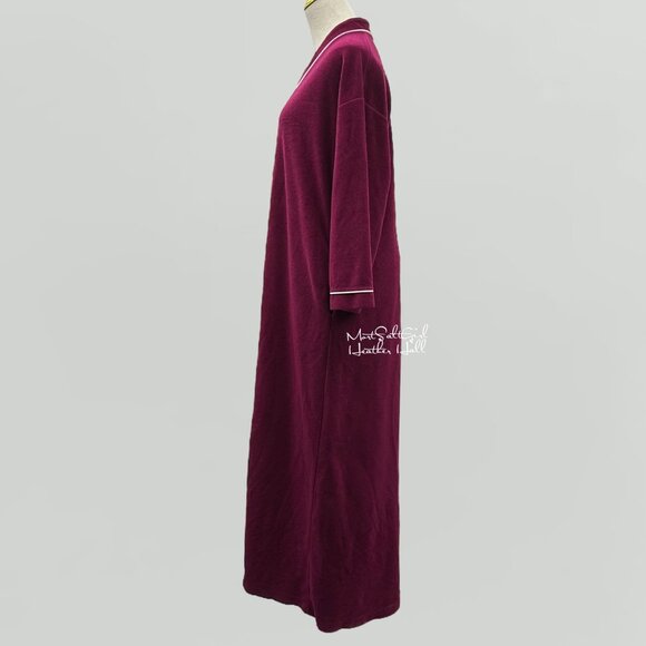 Vanity Fair Burgundy Long Robe with White Trim Size Medium - Picture 2 of 5